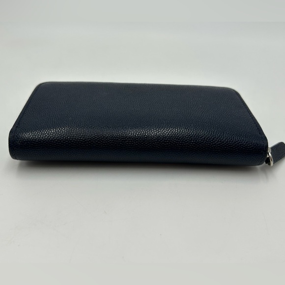 (SOLD) Chanel Medium Blue Leather Zip Wallet (2760****) - Picture 3 of 14